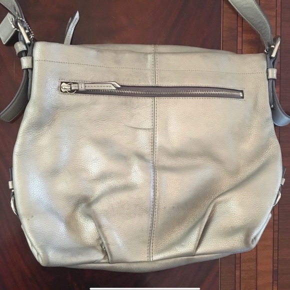 Coach cream/gray/silver shoulder purse - Picture 2 of 7